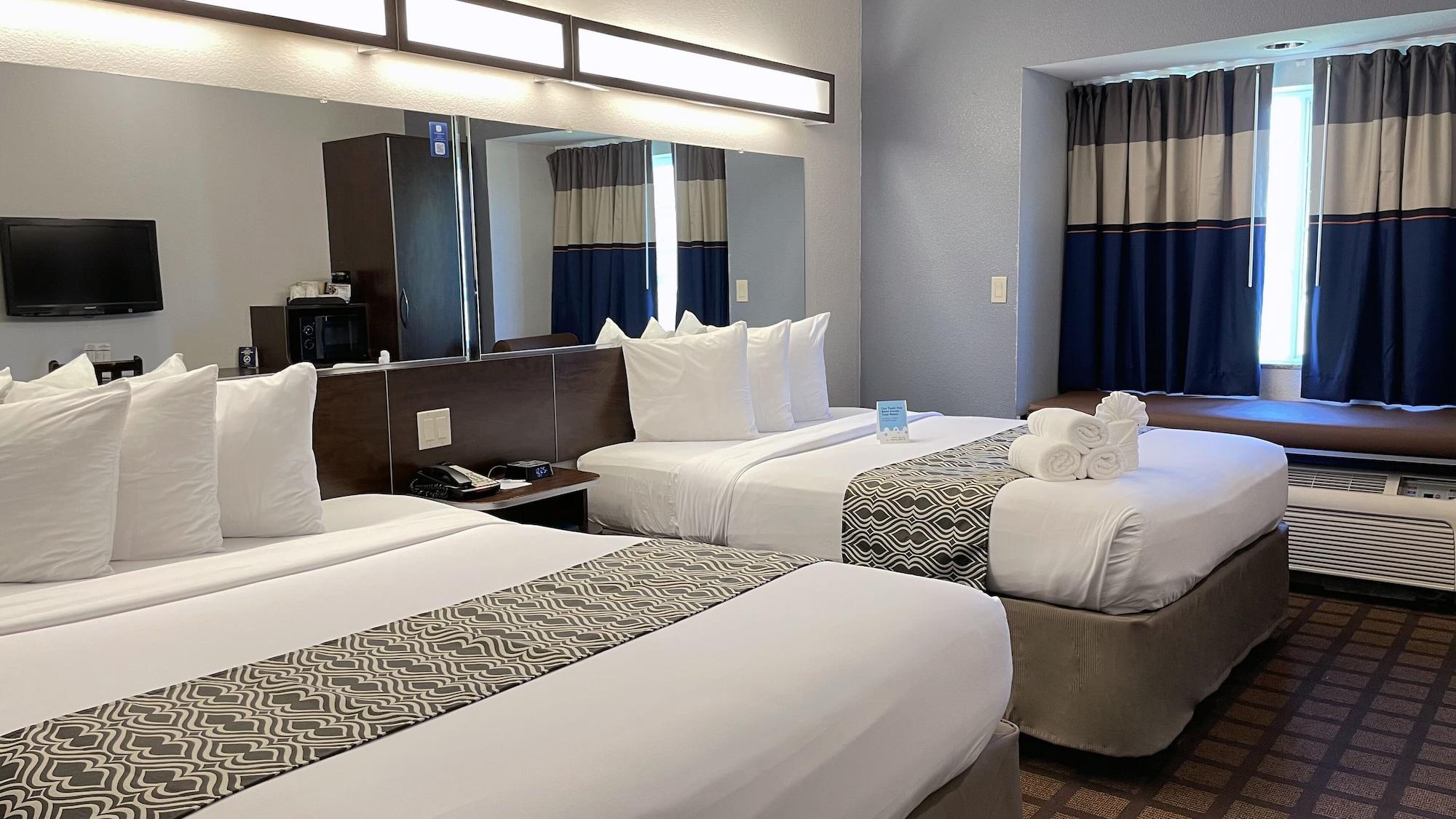 Microtel Inn & Suites By Wyndham Michigan City Bagian luar foto