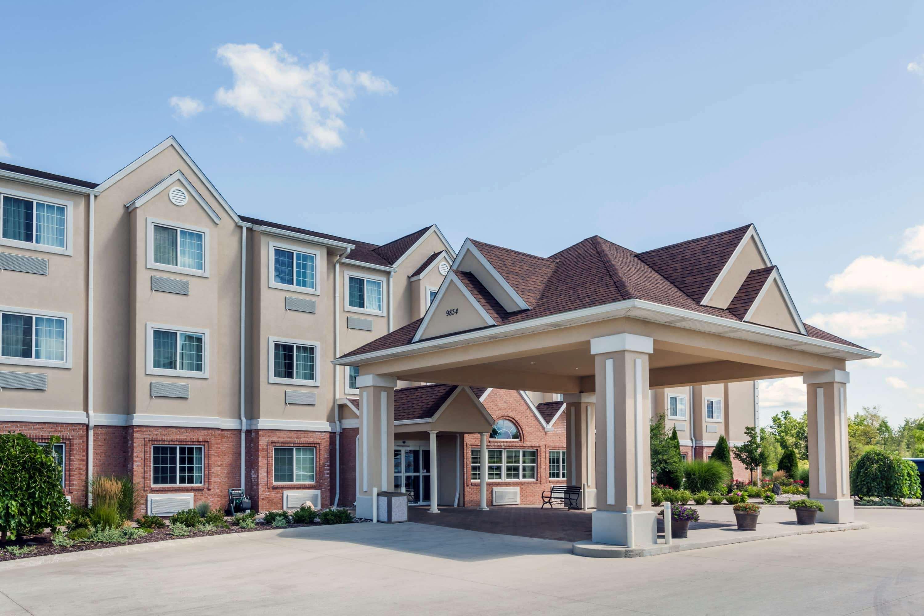 Microtel Inn & Suites By Wyndham Michigan City Bagian luar foto