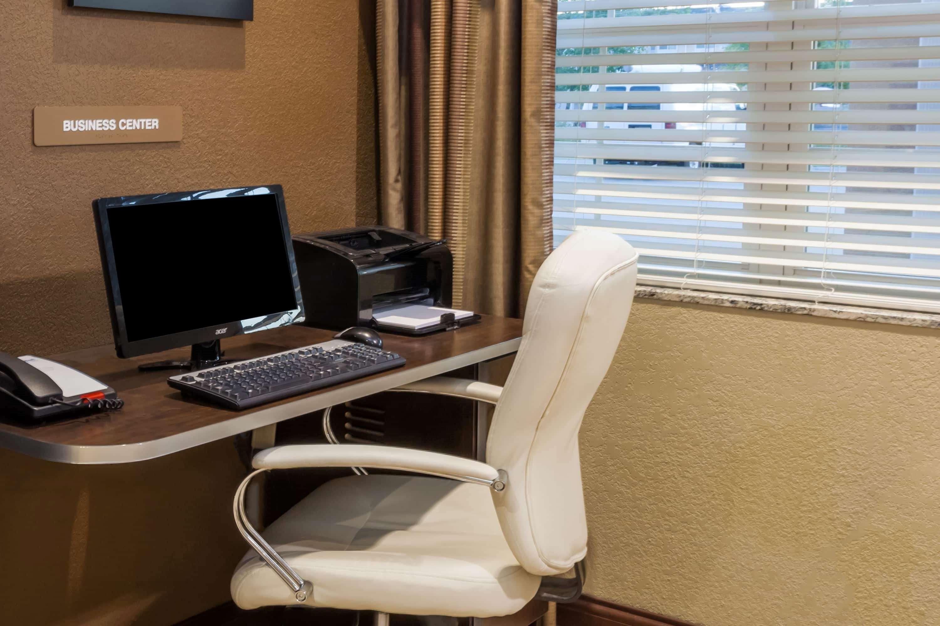 Microtel Inn & Suites By Wyndham Michigan City Bagian luar foto