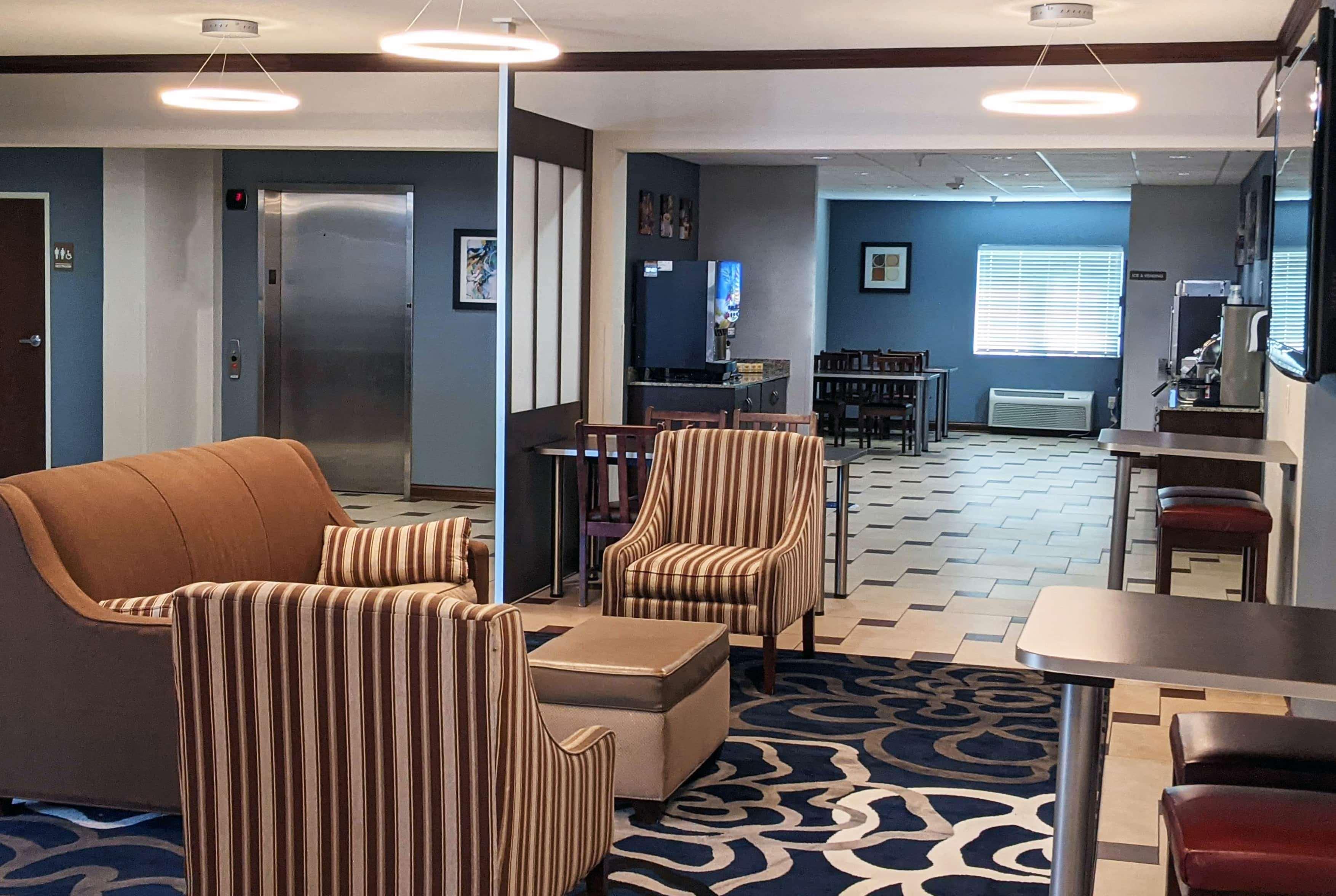 Microtel Inn & Suites By Wyndham Michigan City Bagian luar foto